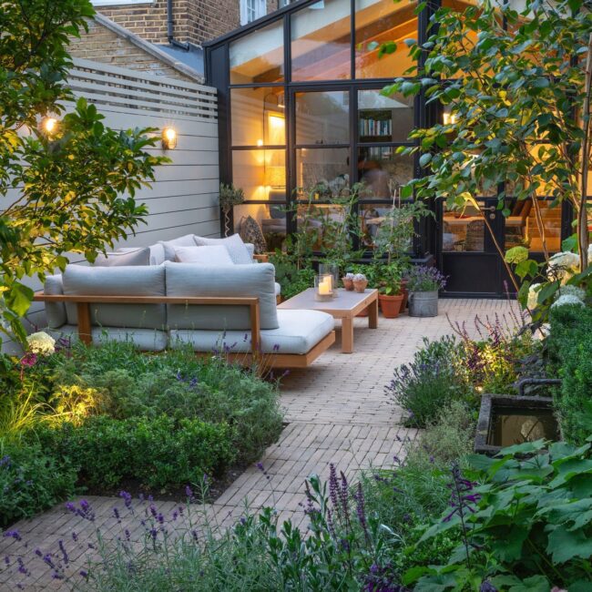 Seamless Indoor–Outdoor Integration