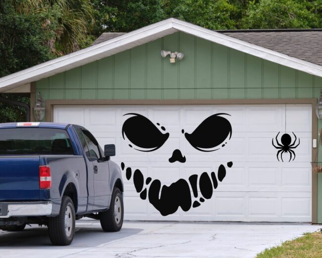 Skull and Spider Decor Combo